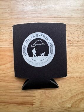 Vizsla Brewing beer koozie
